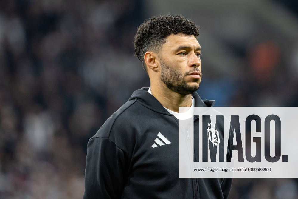 Besiktas v Goztepe - Ziraat Turkish Cup - Quarter Final Alexander Mark David Oxlade-Chamberlain from Besiktas stands during turkish national anthem before the match between Besiktas and Goztepe at the the quarter final of Turkish Cup. The match took place at Tupras Stadium on April 3, 2025 Istanbul Istanbul Turkey