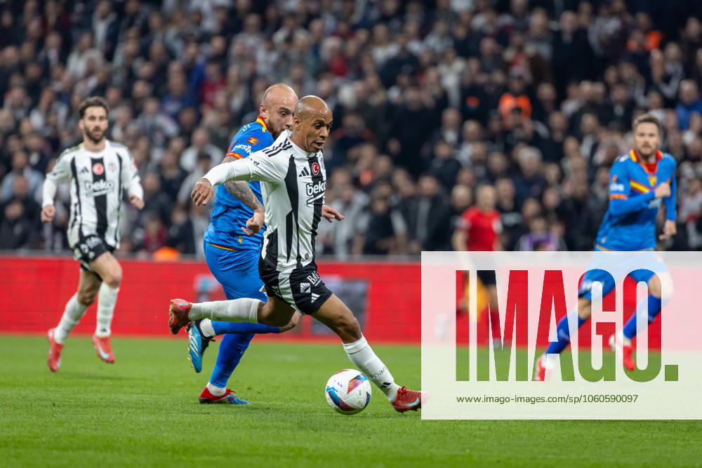 Besiktas v Goztepe - Ziraat Turkish Cup - Quarter Final Joao Mario from Besiktas controls the ball during the match between Besiktas and Goztepe at the the quarter final of Turkish Cup. The match took place at Tupras Stadium on April 3, 2025 Istanbul Istanbul Turkey