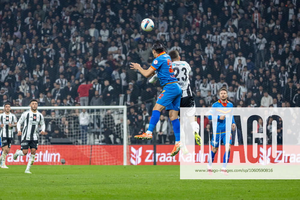 Besiktas v Goztepe - Ziraat Turkish Cup - Quarter Final Koray Gunter from Goztepe SK and Ernest Muci from Besiktas fight fot the ball during the match between Besiktas and Goztepe at the the quarter final of Turkish Cup. The match took place at Tupras Stadium on April 3, 2025 Istanbul Istanbul Turkey