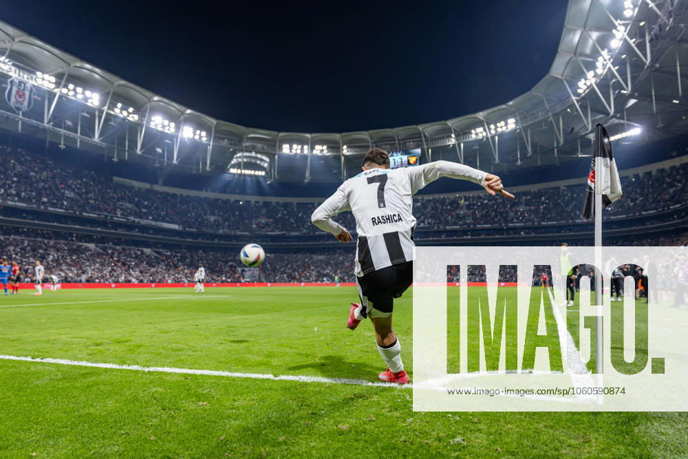 Besiktas v Goztepe - Ziraat Turkish Cup - Quarter Final Milot Rashica from Besiktas kick the corner during the match between Besiktas and Goztepe at the the quarter final of Turkish Cup. The match took place at Tupras Stadium on April 3, 2025 Istanbul Istanbul Turkey