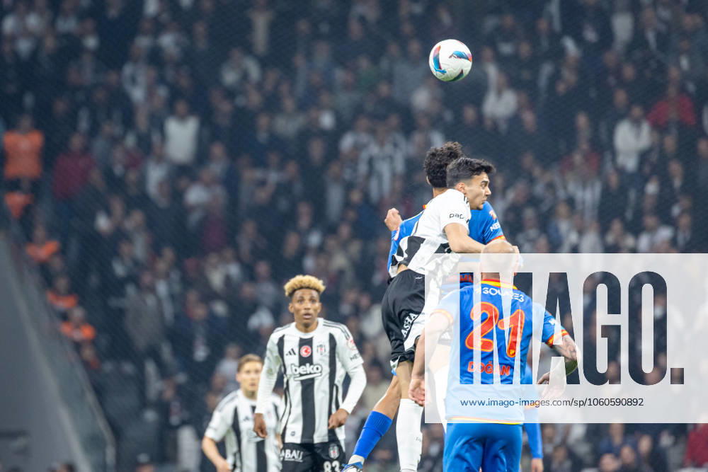 Besiktas v Goztepe - Ziraat Turkish Cup - Quarter Final Besiktas and Goztepe players fight in the air for the ball during the match between Besiktas and Goztepe at the the quarter final of Turkish Cup. The match took place at Tupras Stadium on April 3, 2025 Istanbul Istanbul Turkey