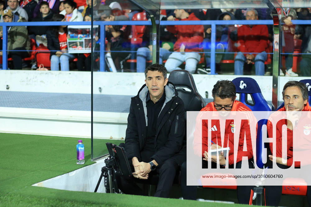 Gil Vicente F.C vs S.L.Benfica - Liga Portugal Bruno Lage coach of S.L.Benfica during the match between Gil Vicente F.C vs S.L.Benfica - Liga Portugal, Estadio Cidade de Barcelos, Barcelos , Portugal (Photo by Tiago Cruz Avant Sports) Barcelos Estadio Cidade de Barcelos Portugal