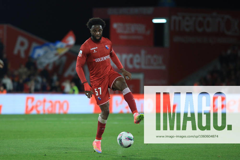 Gil Vicente F.C vs S.L.Benfica - Liga Portugal Sandro Cruz of Gil Vicente F.C during the match between Gil Vicente F.C vs S.L.Benfica - Liga Portugal, Estadio Cidade de Barcelos, Barcelos , Portugal (Photo by Tiago Cruz Avant Sports) Barcelos Estadio Cidade de Barcelos Portugal