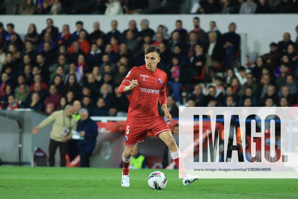 Gil Vicente F.C vs S.L.Benfica - Liga Portugal Facundo Caseres of Gil Vicente F.C during the match between Gil Vicente F.C vs S.L.Benfica - Liga Portugal, Estadio Cidade de Barcelos, Barcelos , Portugal (Photo by Tiago Cruz Avant Sports) Barcelos Estadio Cidade de Barcelos Portugal