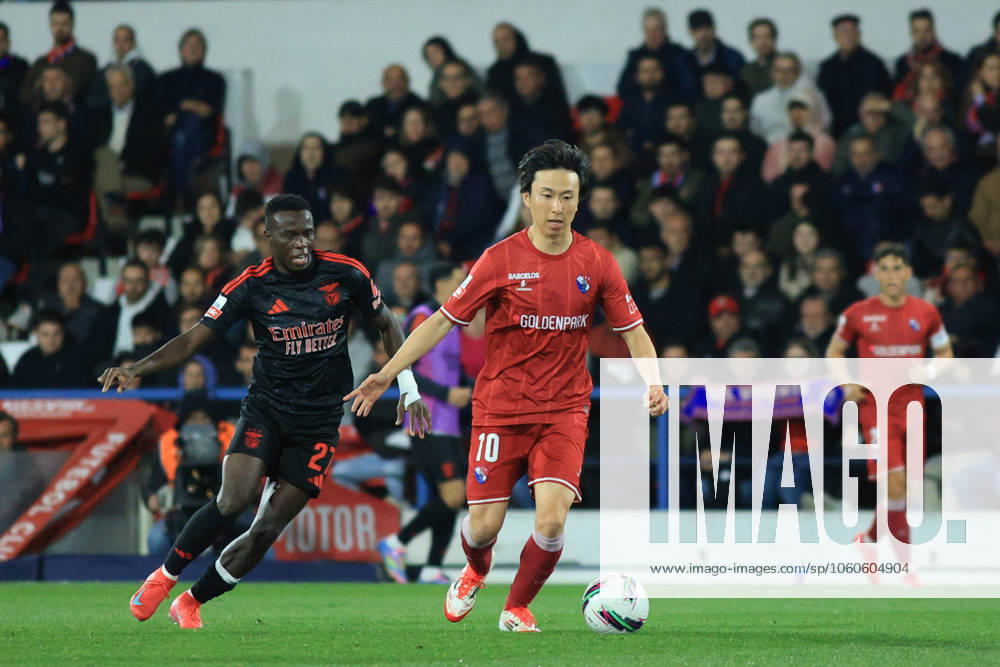 Gil Vicente F.C vs S.L.Benfica - Liga Portugal Kanya Fujimoto of Gil Vicente F.C and Bruma of S.L.Benfica during the match between Gil Vicente F.C vs S.L.Benfica - Liga Portugal, Estadio Cidade de Barcelos, Barcelos , Portugal (Photo by Tiago Cruz Avant Sports) Barcelos Estadio Cidade de Barcelos Portugal