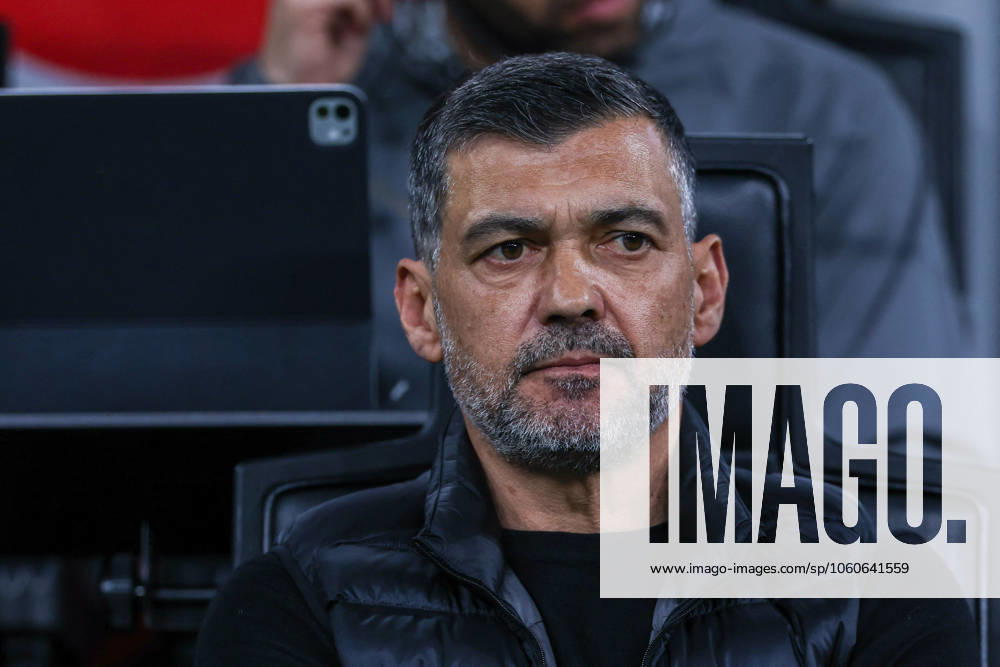 CALCIO - Serie A - AC Milan vs ACF Fiorentina Sergio Conceicao Head Coach of AC Milan looks on during Serie A 2024 25 football match between AC Milan and ACF Fiorentina at San Siro Stadium Milan Italy