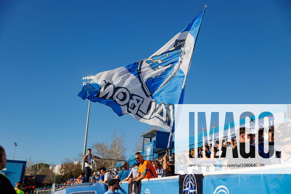 Fans of FC Porto seen during Liga Portugal game between teams of GD Estoril Praia and FC Porto at Estadio Antonio Coimbra da Mota (Maciej Rogowski) Estoril Estadio Antonio Coimbra da Mota Portugal