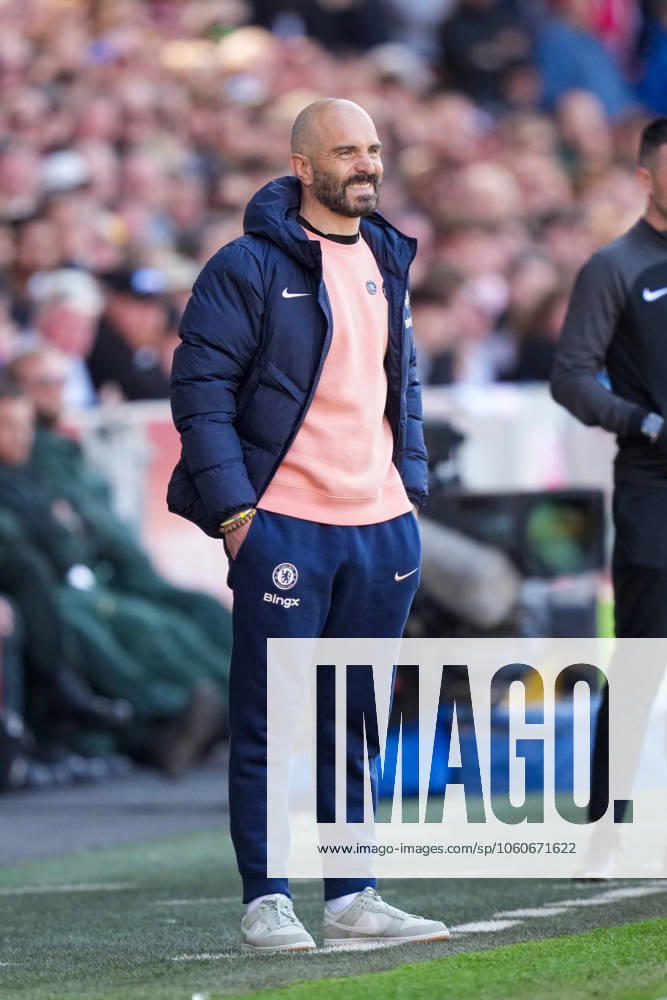 Brentford v Chelsea, Premier League, Football, Gtech Community Stadium, Brentford London, UK - 06 Apr 2025 Enzo Maresca manager of Chelsea Brentford Gtech Community Stadium London GBR, UK NEWSPAPERS OUT