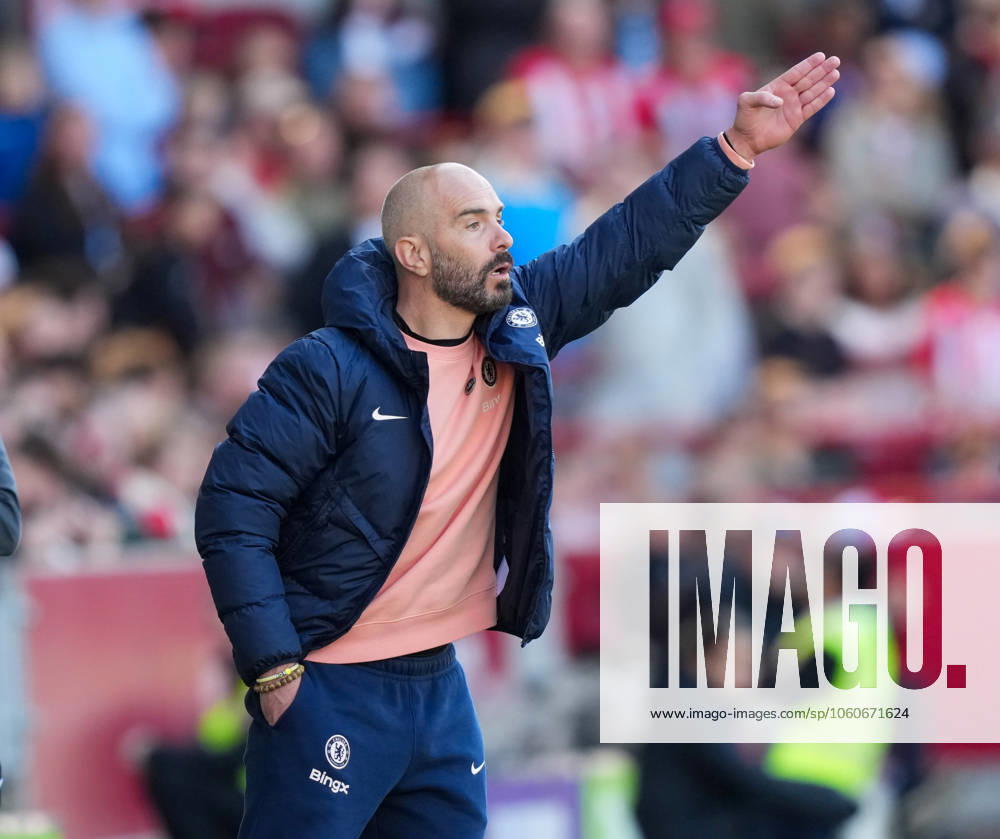 Brentford v Chelsea, Premier League, Football, Gtech Community Stadium, Brentford London, UK - 06 Apr 2025 Enzo Maresca manager of Chelsea Brentford Gtech Community Stadium London GBR, UK NEWSPAPERS OUT