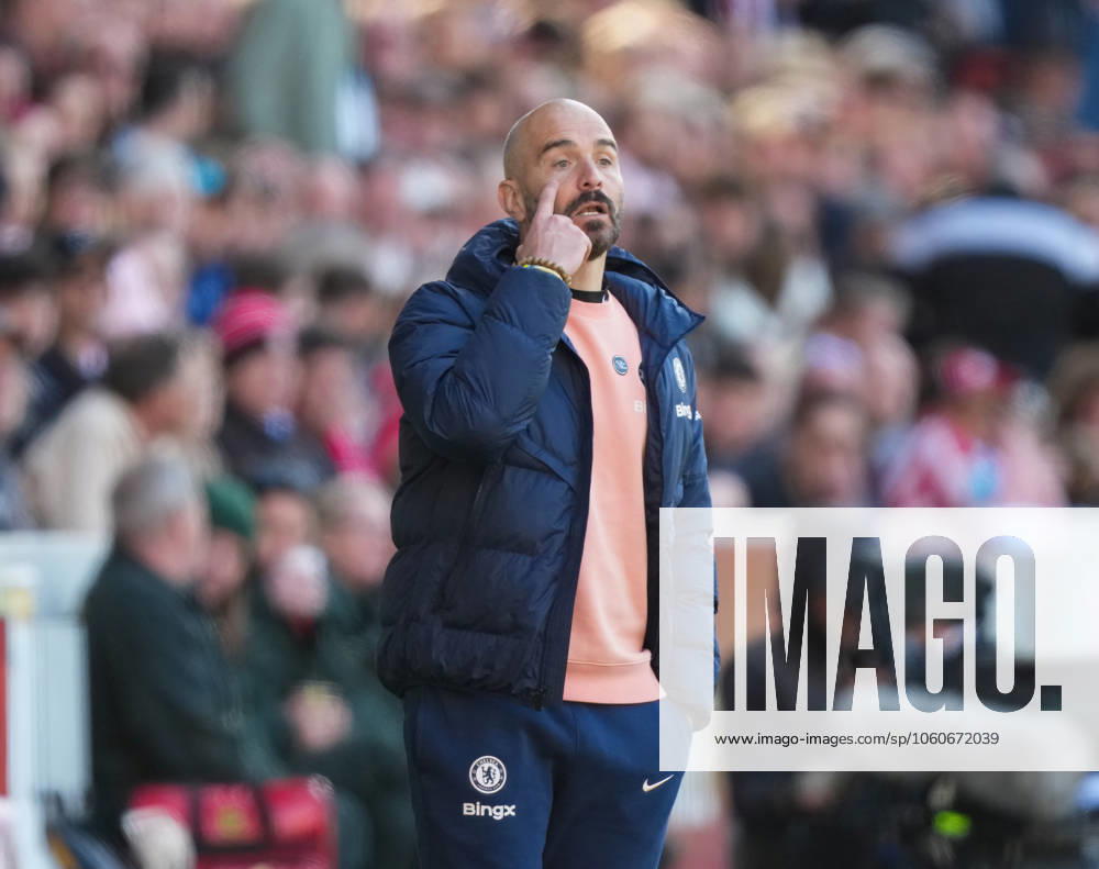 Brentford v Chelsea, Premier League, Football, Gtech Community Stadium, Brentford London, UK - 06 Apr 2025 Enzo Maresca manager of Chelsea Brentford Gtech Community Stadium London GBR, UK NEWSPAPERS OUT