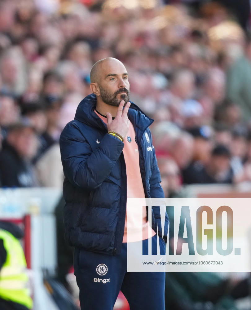 Brentford v Chelsea, Premier League, Football, Gtech Community Stadium, Brentford London, UK - 06 Apr 2025 Enzo Maresca manager of Chelsea Brentford Gtech Community Stadium London GBR, UK NEWSPAPERS OUT