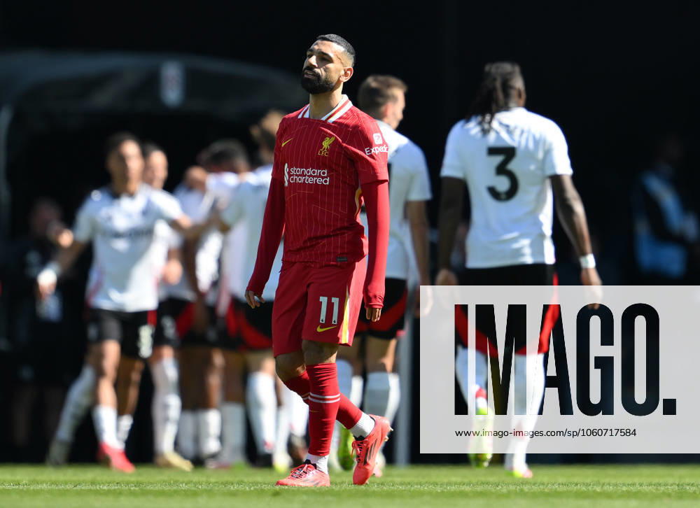 Football - 2024 2025 Premier League - Fulham vs Liverpool - Craven Cottage - Sunday 6th April 2025. Liverpool s Mohamed Salah dejected as Fulhams Alex Iwobi scores his side s second goal. COLORSPORT Ashley Western