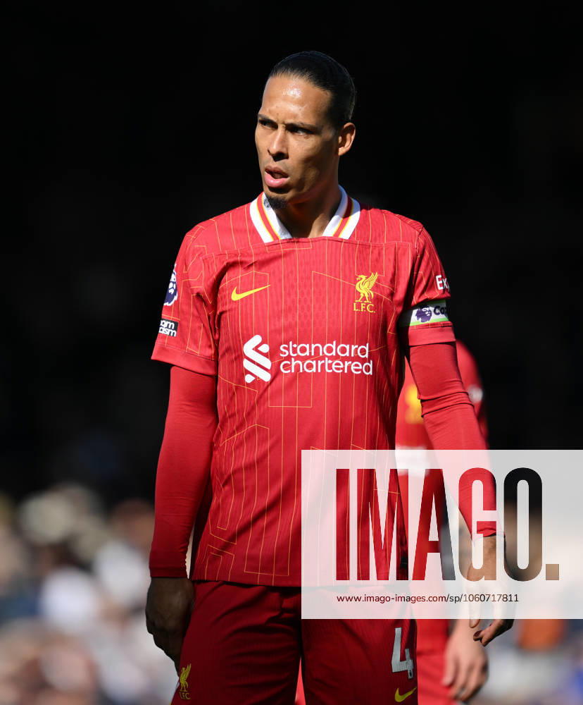 Football - 2024 2025 Premier League - Fulham vs Liverpool - Craven Cottage - Sunday 6th April 2025. Liverpool s Virgil van Dijk. COLORSPORT Ashley Western