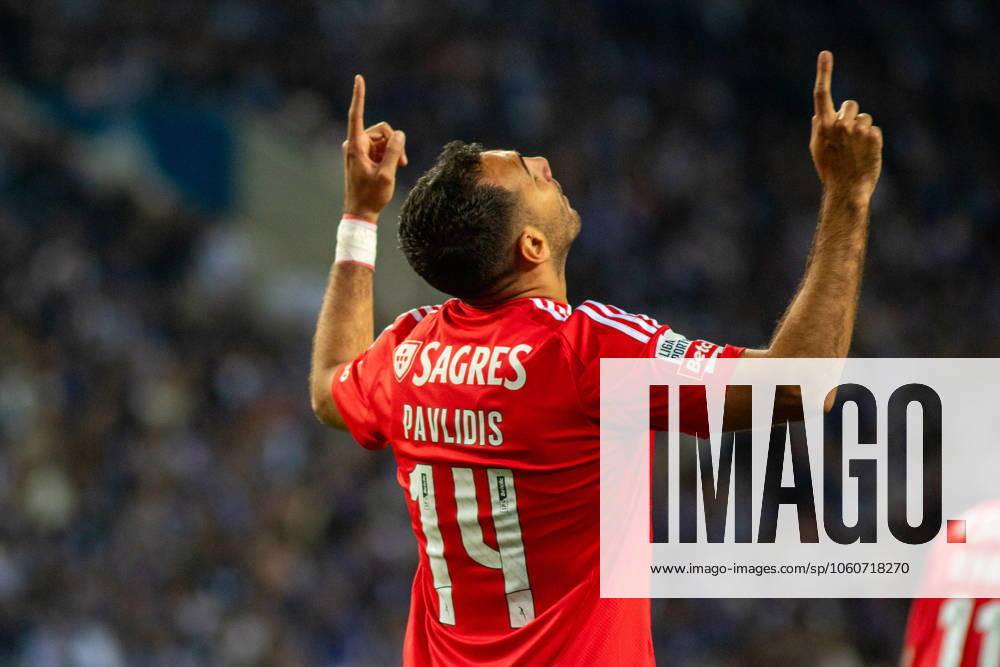 FC Porto v Lisboa e Benfica - Liga Portugal Betclic Pavlidis celebrates scoring a goal during the Liga Portugal matchday 28 between FC Porto and SL Benfica at Estadio do Dragao in Porto, Portugal, on April 6, 2025. Porto Portugal