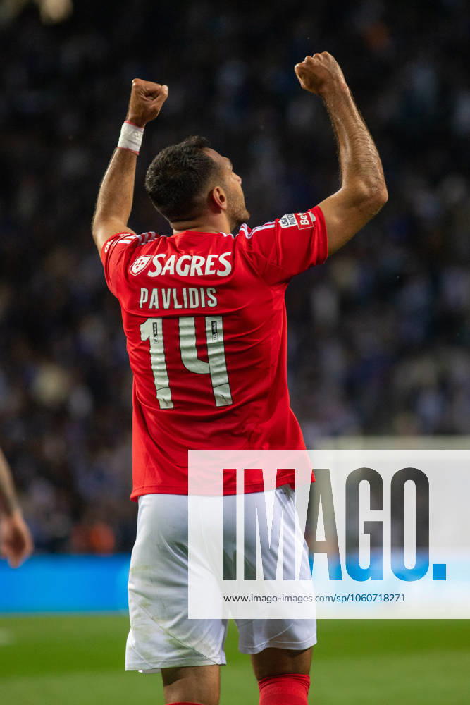 FC Porto v Lisboa e Benfica - Liga Portugal Betclic Pavlidis celebrates scoring a goal during the Liga Portugal matchday 28 between FC Porto and SL Benfica at Estadio do Dragao in Porto, Portugal, on April 6, 2025. Porto Portugal
