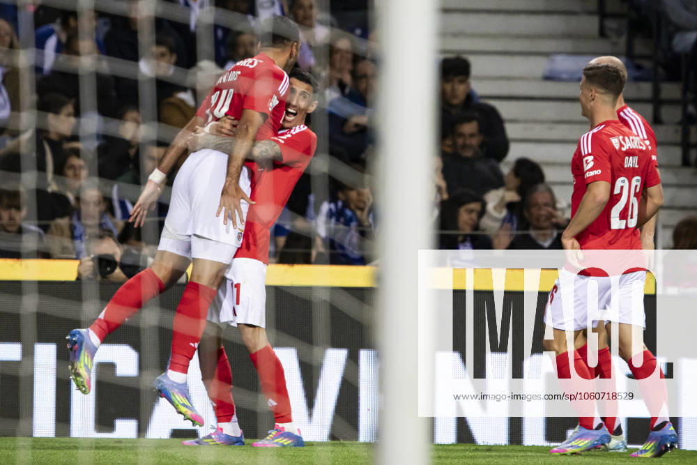 FC Porto v Lisboa e Benfica - Liga Portugal Betclic Vangelis Pavlidis and Angelo Di Maria of SL Benfica celebrate during the Portuguese Primeira Liga soccer match between FC Porto and SL Benfica at Dragao Stadium in Porto, Portugal, on April 6, 2025. PORTO Portugal