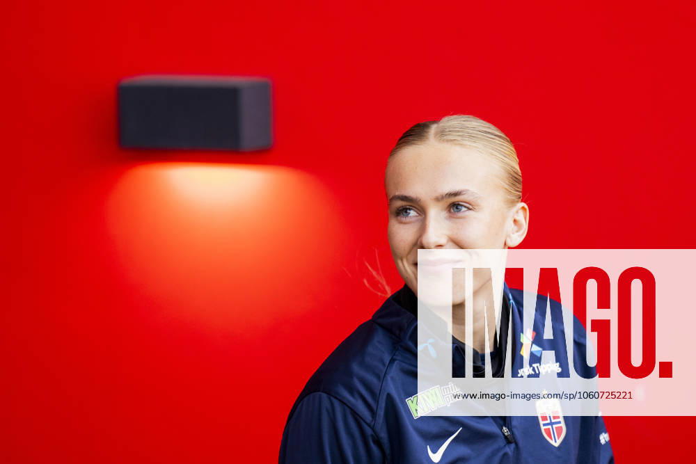 Football, training with Norways womens national football team Oslo 20250407 Norways goalkeeper Selma Panengstuen during a training session with Norways womens national football team at Ullevaal Stadium, for the National League match against France Photo Fredrik Varfjell NTB Oslo Norway RESTRICTED USE FOR BETTING COMPANIES