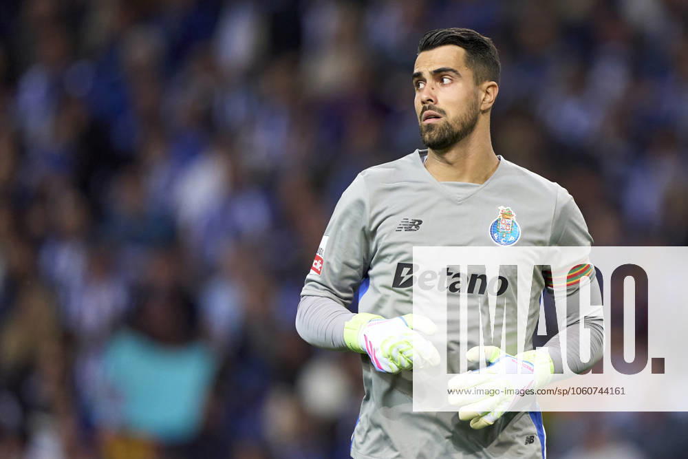 FC Porto v Lisboa e Benfica - Liga Portugal Betclic Diogo Costa of FC Porto looks on during the Liga Portugal Betclic match between FC Porto and SL Benfica at Estadio Do Dragao in Porto, Portugal, on April 6, 2025. Porto Porto Portugal