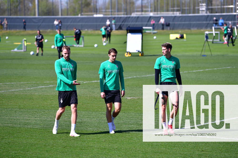 Moenchengladbach Football, Men, Season 2024 2025, Training Borussia Moenchengladbach v li Marvin Friedrich Gladbach , Florian Neuhaus Gladbach , Tomas Cvancara Gladbach DFL regulations prohibit any use of photographs as image sequences and or quasi video Borussia Park NRW Germany