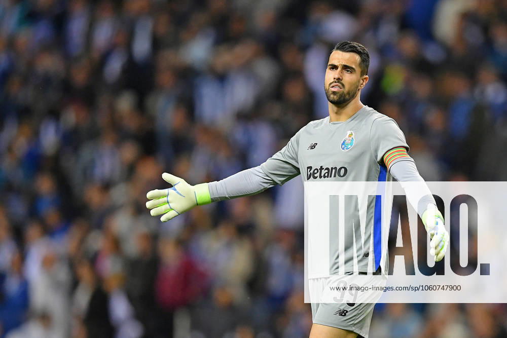 6th April 2025; Porto, Portugal: Dragao Stadium, Primeira Liga 2024 2025, FC Porto versus SL Benfica; Goalkeeper Diogo Costa of FC Porto reacts ActionPlus12772267 DanielxCastro Content restricted for UK based newspaper
