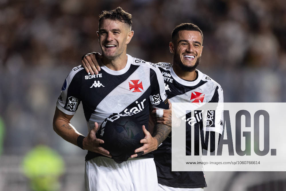 Rio de Janeiro, Rio de Janeiro, BRA: RIO DE JANEIRO, BRAZIL - APRIL 08: PABLO VEGETTI of Vasco da Gama celebrates after scoring the team s first goal during the match between Vasco da Gama and Puerto Cabello as part of Copa CONMEBOL Sudamericana 2025 at Sao Januario Stadium on April 08, 2025 in Rio de Janeiro, Brazil. Rio de Janeiro BRA - ZUMAc227 20250408_zsp_c227_015