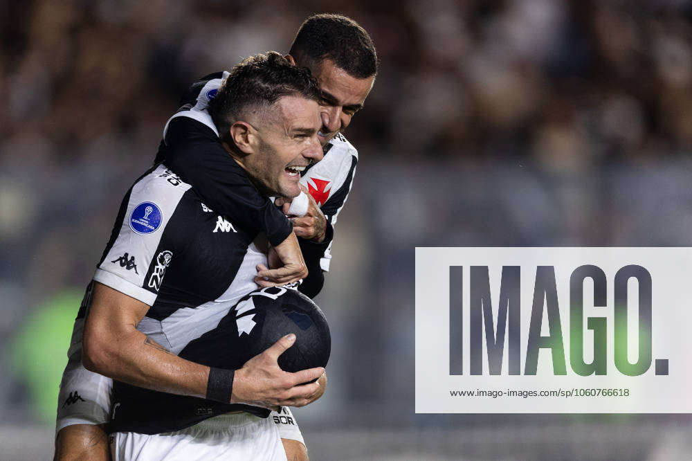 Rio de Janeiro, Rio de Janeiro, BRA: RIO DE JANEIRO, BRAZIL - APRIL 08: PABLO VEGETTI of Vasco da Gama celebrates after scoring the team s first goal during the match between Vasco da Gama and Puerto Cabello as part of Copa CONMEBOL Sudamericana 2025 at Sao Januario Stadium on April 08, 2025 in Rio de Janeiro, Brazil. Rio de Janeiro BRA - ZUMAc227 20250408_zsp_c227_019