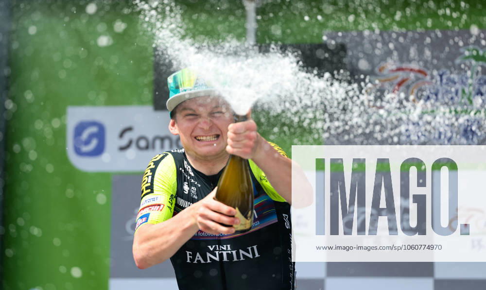 (250409) -- BAOTING, April 9, 2025 -- Kyrylo Tsarenko of Solution Tech Vini Fantini celebrates during the awarding ceremony after Stage 3 at the 16th Tour of Hainan cycling race from Lingshui to Baoting, south China s Hainan Province, April 9, 2025. ) (SP)CHINA-HAINAN-BAOTING-CYCLING-TOUR OF HAINAN (CN) YangxGuanyu