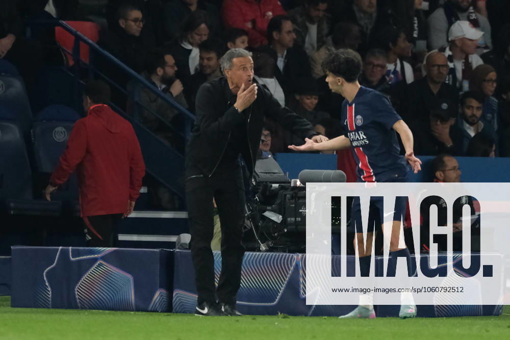 Paris SG Coach LUIS ENRIQUE in action during the UEFA Champions League Quarter-finals 1st leg between Paris Saint Germain and Aston Villa at the Parc des Princes Stadium - Paris - France ..PSG won 3:1 Paris France - ZUMAp119 20250410_zaf_p119_004