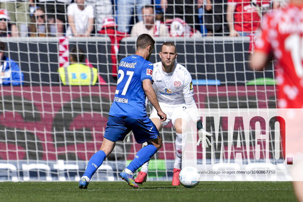 From left scorer Andrej Kramaric Hoffenheim, 27 alone in front of Robin Zentner goalkeeper, M05, 27 , scores the goal to 2 0, goal, goal success, highlight, action, action scene, 12 04 2025, Sinsheim Germany , Football, Bundesliga, TSG 1899 Hoffenheim 1 FSV Mainz 05, DFB DFL REGULATIONS PROHIBIT ANY USE OF PHOTOGRAPHS AS IMAGE SEQUENCES AND OR QUASI VIDEO
