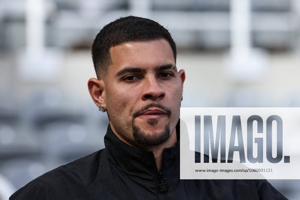 Premier League Newcastle United v Manchester United, ManU Bruno Guimaraes of Newcastle United arrives during the Premier League match Newcastle United vs Manchester United at St. James s Park, Newcastle, United Kingdom, 13th April 2025 (Photo by Mark Cosgrove News Images) Newcastle St. James s Park Tyne and Wear United Kingdom