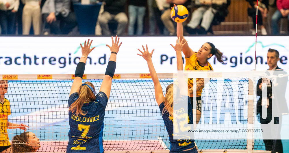 Volleyball, Women, VBL, 1 VBL, 1 Volleyball Bundesliga, Playoff, Semifinal, 2 Match, VfB Suhl Lotto Thüringen SSC Palmberg Schwerin Julia de Paula Viana VfB Suhl Lotto Thüringen, right against Meg Wolowicz SSC Palmberg Schwerin, left and Hannah Kohn SSC Palmberg Schwerin, center Suhl Sporthalle Wolfsgrube Thüringen Germany