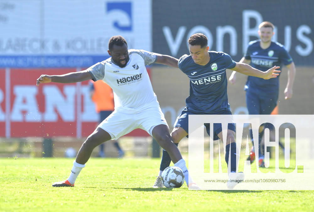 GER, Soccer, Regionalliga West, Season 2024 2025, Matchday 29, Häcker Wiehenstadion, Rödinghausen SC Rödinghausen FC Gütersloh 1 4 Allan Firmino Dantas FC Gütersloh, right against Paterson Chato SV Rödinghausen , action, duel, duel
