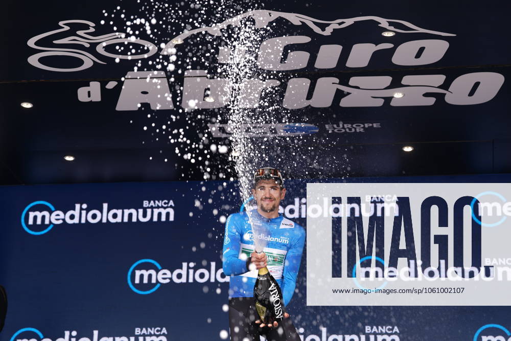 Zurlo Matteo Of S.C. Padovani Polo Cherry Bank during the Giro dAbruzzo, stage 1 from Scerni to Crecchio (151 km) - Abruzzo, Italy - Tuesday, April 15, 2025. - cycling .