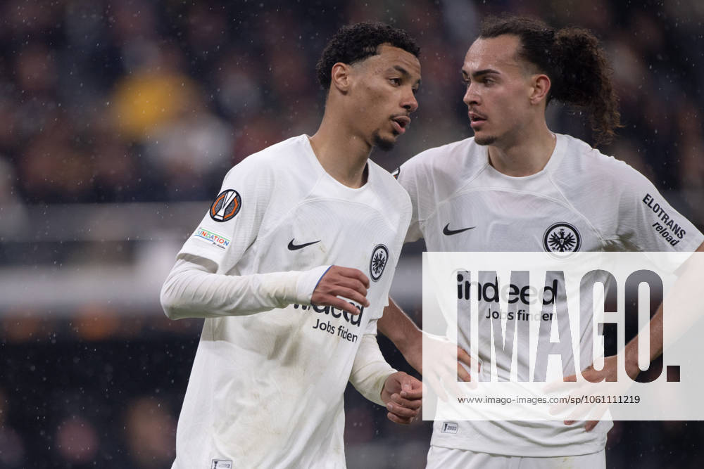 Hugo EKITIKE F and Arthur THEATE F disappointed, disappointed, disappointment, disappointment Football Europa League Eintracht Frankfurt Tottenham Hotspur quarter-final, Round of 8, on 17 04 2025, DEUTSCHE BANK PARK 0 1 Â