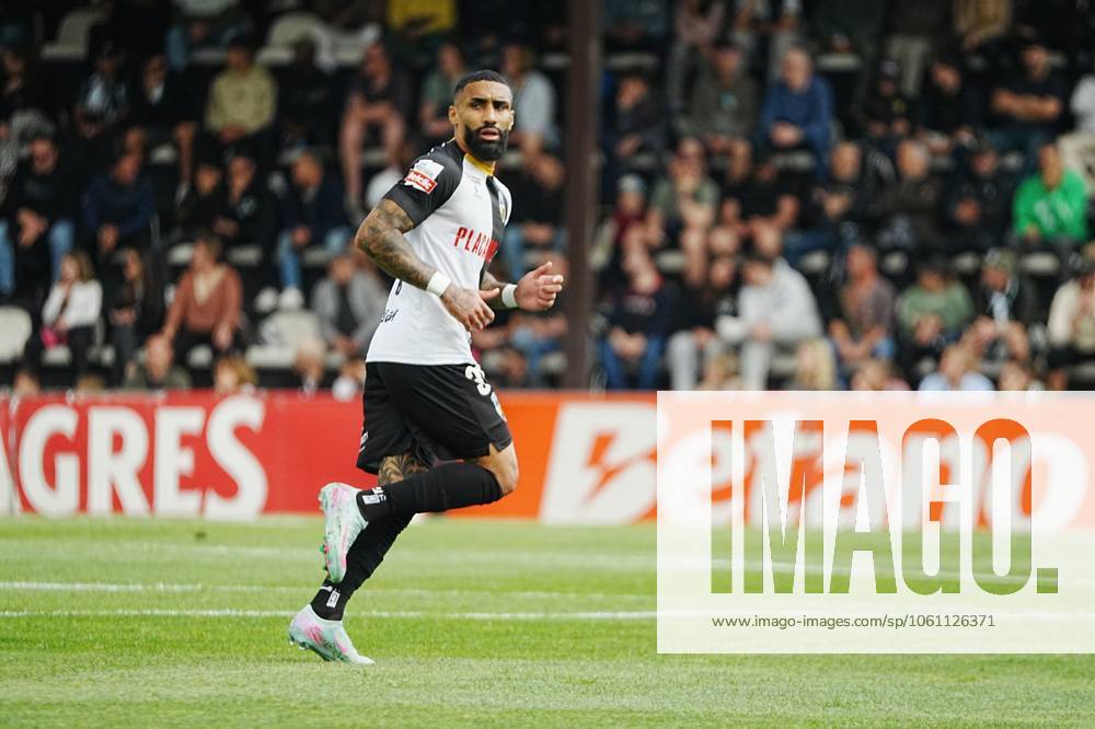 Faro, Portugal - Liga Portugal Betclic, Round 30, SC Farense v Boavista FC, 31 Derick Poloni of SC Farense in action during the football match between SC Farense and Boavista FC