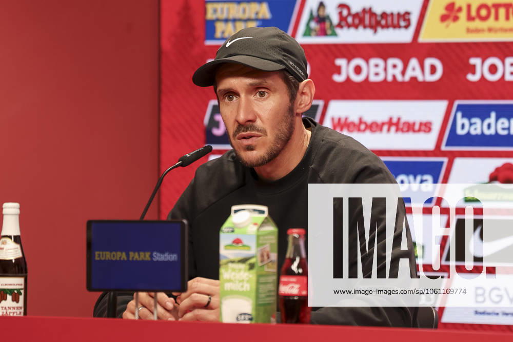 Julian Schuster SC Freiburg, Coach at the press conference , Germany, Soccer, 1 Bundesliga, Matchday 30, 2024 2025, SC Freiburg vs TSG 1899 Hoffenheim, 19 04 2025, Europa Park Stadion, Freiburg im Breisgau, Germany DFL REGULATIONS PROHIBIT ANY USE OF PHOTOGRAPHS AS IMAGE SEQUENCES AND OR QUASI VIDEO Freiburg im Breisgau Europa Park Stadion Baden Württemberg Germany