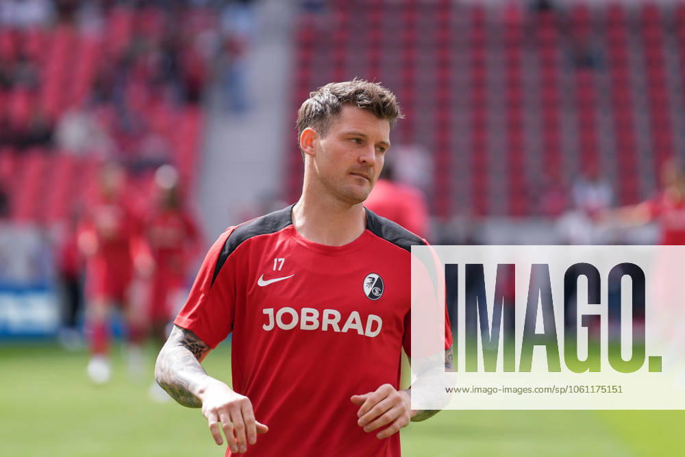 Lukas Kübler Lukas Kuebler SC Freiburg, 17 , Germany, Soccer, 1 Bundesliga, Matchday 30, 2024 2025, SC Freiburg vs TSG Hoffenheim, 19 04 2025, Europa Park Stadion, Freiburg, Germany DFL REGULATIONS PROHIBIT ANY USE OF PHOTOGRAPHS AS IMAGE SEQUENCES AND OR QUASI VIDEO Freiburg Europa Park Stadion Baden Württemberg Germany