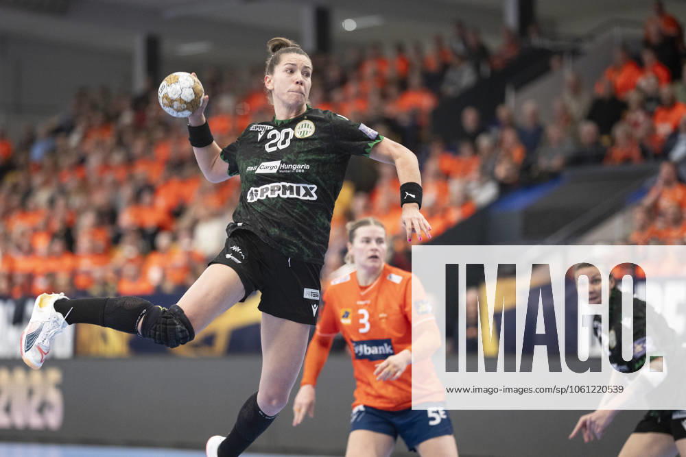 EHF Champions League Odense Handball FTC Rail Cargo Hungaria Emily Bölk, FTC Rail Cargo Hungaria 20 passes by Maren Nyland Aardahl Odense Handball in their EHF Champions League quarter final at Sydbank Arena in Odense on Sunday, April 20, 2025 The match ended 27 27 Photo Frank Cilius Ritzau Scanpix , Aabenraa Denmark Sydbank Arena