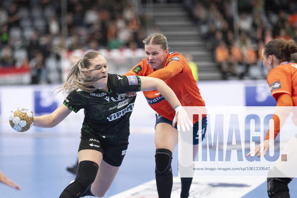EHF Champions League Odense Handball FTC Rail Cargo Hungaria Katrin Gitta Klujber, FTC Rail Cargo Hungaria L is tackled by Maren Nyland Aardahl, Odense Handball in their EHF Champions League quarter final at Sydbank Arena in Odense on Sunday, April 20, 2025 The match ended 27 27 Photo Frank Cilius Ritzau Scanpix , Aabenraa Denmark Sydbank Arena