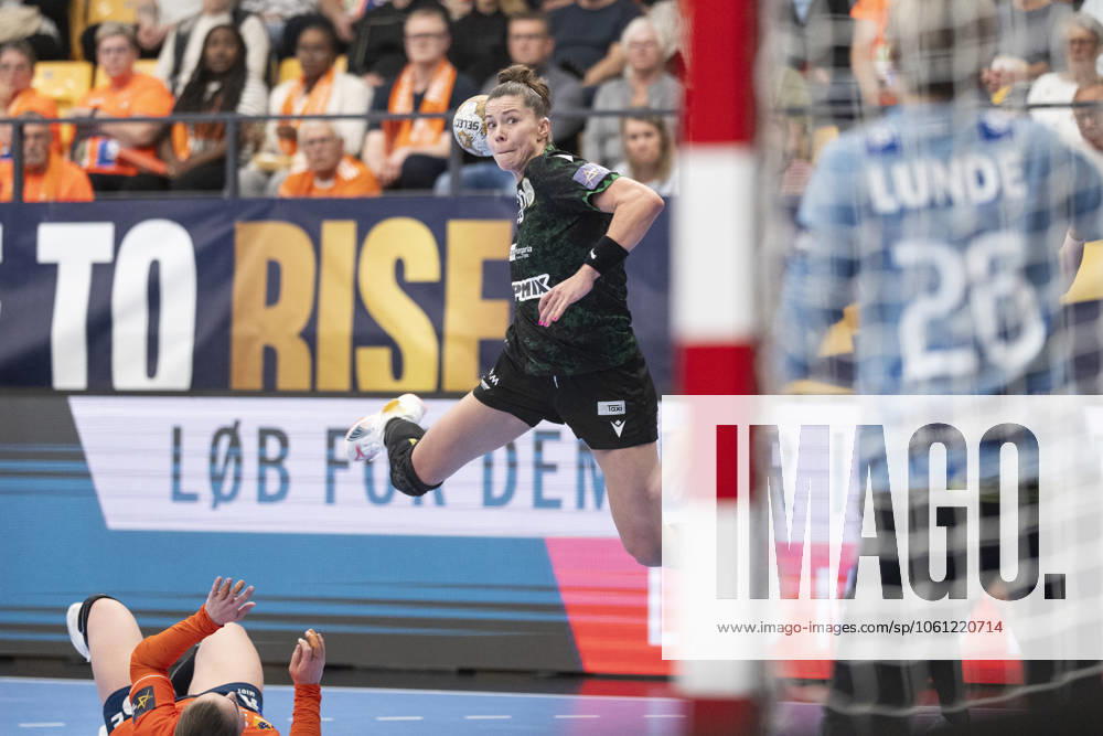EHF Champions League Odense Handball FTC Rail Cargo Hungaria Emily Bölk, FTC Rail Cargo Hungaria finishes against goalkeeper Katrine Lunde, Odense Handball 26 in the EHF Champions League quarter final between Odense Handball and FTC Rail Cargo Hungaria at Sydbank Arena in Odense on Sunday, April 20, 2025 The match ended 27 27 Photo Frank Cilius Ritzau Scanpix , Aabenraa Denmark Sydbank Arena