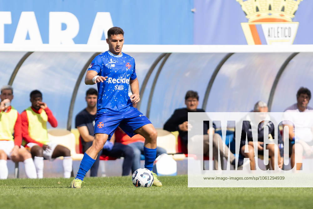 Belenenses defender from Portugal DIOGO BRASIDO (5) in action during the game for Liga 3 between Atletico and Belenenses at Estadio da Tapadinha Lisbon Portugal - ZUMAs359 20250405_zsp_s359_020
