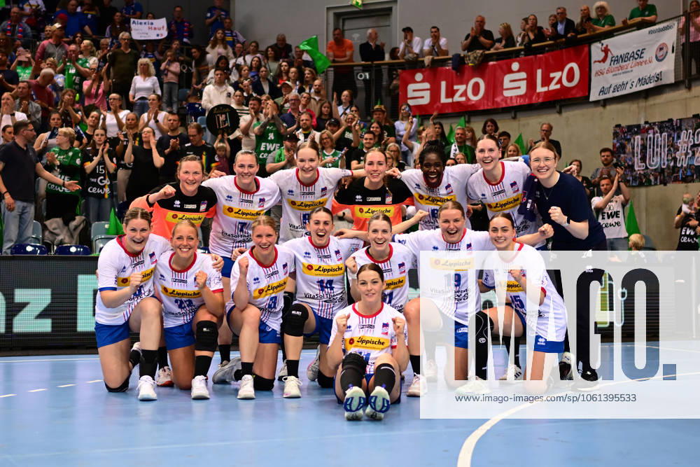 Handball I Women I Season 2024 2025 I 1 HBF I Play Off I Quarter Finals I VfL Oldenburg HSG Blomberg Lippe I 26 04 2025 Cheers, enthusiasm, euphoria, joy, happiness, cheerfulness at HSG Blomberg Lippe after the victory against VfL Oldenburg Women Oldenburg EWE Arena Niedersachsen Germany