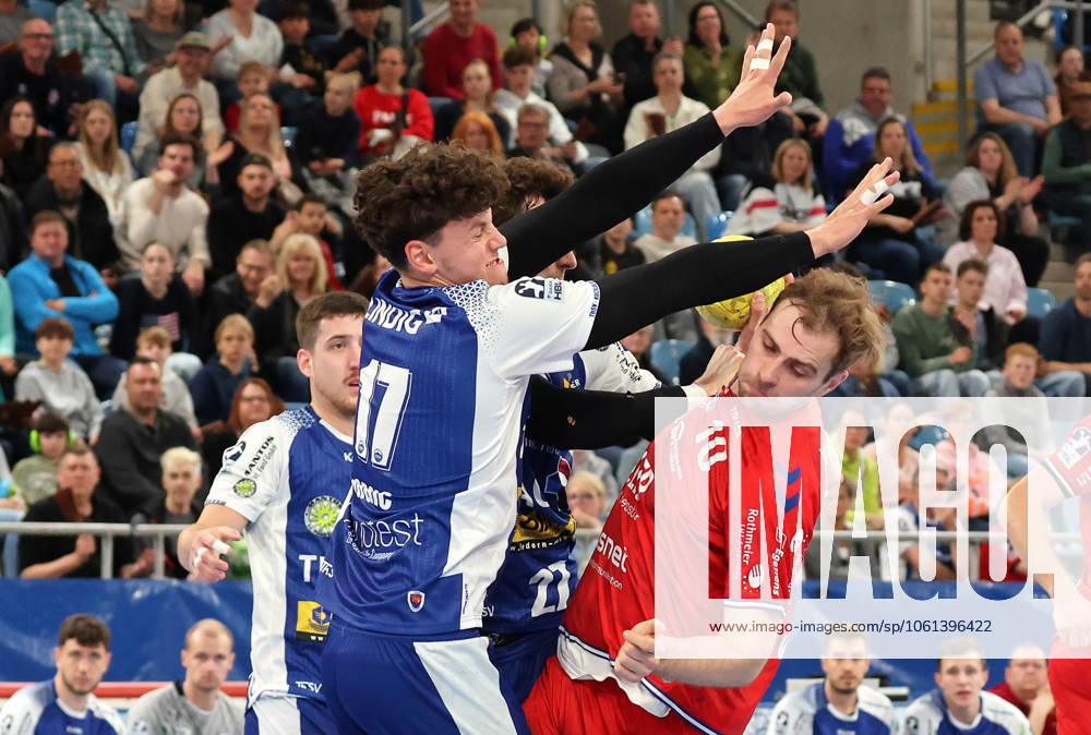 Germany, Bietigheim, Handball 1 Bundesliga, SG BBM Bietigheim vs ThSV Eisenach, f l Marko Grgic ThSV , Tom Wolf BBM