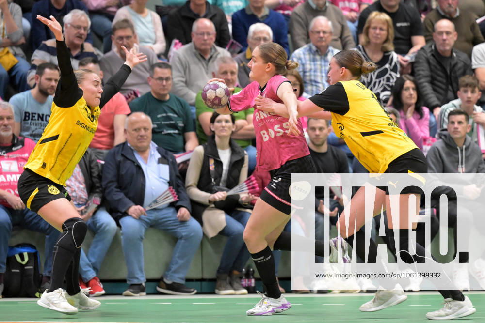 Verena Osswald TusSies Metzingen, 23 vs Guro Berland Husebo BVB Borussia Dortmund Handball, 24 and Lena Sophia Degenhardt BVB Borussia Dortmund Handball, 10 TusSies Metzingen vs BVB Borussia Dortmund Handball, Handball, HBF, Playoff, Quarterfinal Game 2, Season 2024 2025, 26 04 2025 TusSies Metzingen vs BVB Borussia Dortmund Handball, Handball, HBF, Playoff, Quarterfinal Game 2, Season 2024 2025, 26 04 2025 Metzingen