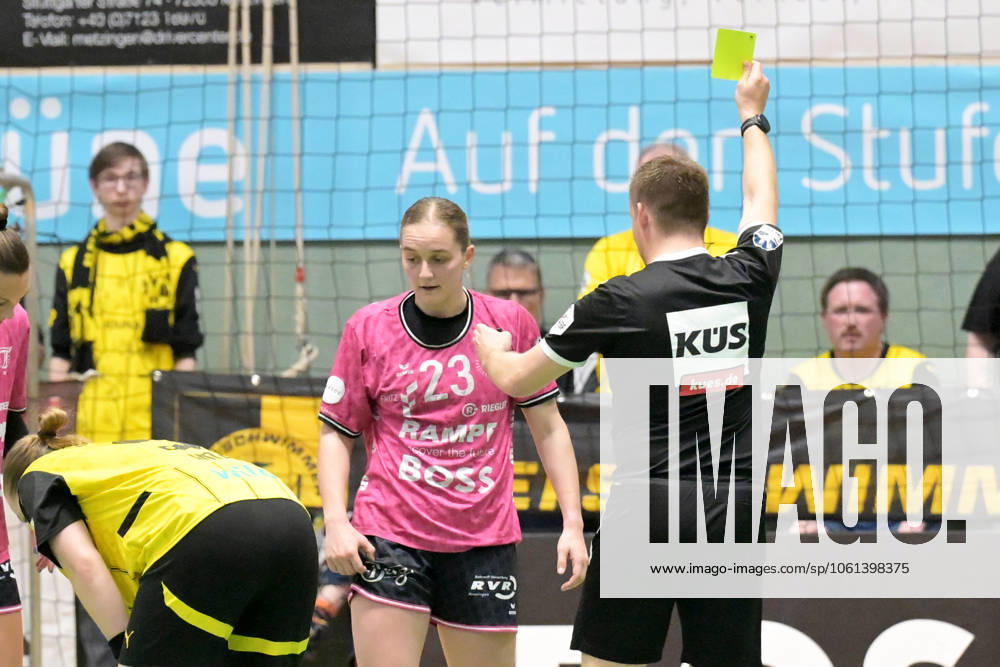 Yellow card against Verena Osswald TusSies Metzingen, 23 TusSies Metzingen vs BVB Borussia Dortmund Handball, Handball, HBF, Playoff, Quarterfinal Game 2, Season 2024 2025, 26 04 2025 TusSies Metzingen vs BVB Borussia Dortmund Handball, Handball, HBF, Playoff, Quarterfinal Game 2, Season 2024 2025, 26 04 2025 Metzingen