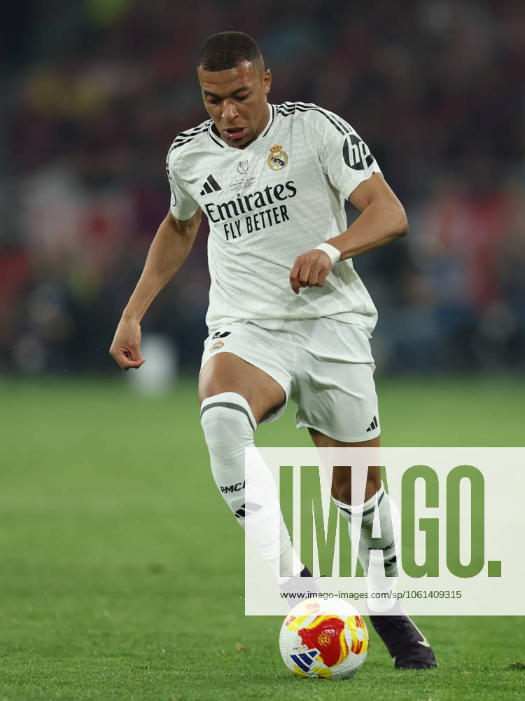 FC Barcelona, Barca Real Madrid CF. Copa del Rey. Final. Kylian Mbappe of Real Madrid during the Copa del Rey match, Final, between FC Barcelona and Real Madrid CF played at La Cartuja Stadium on April 26, 2025 in Sevilla, Spain. kpng