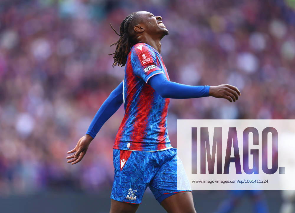 Crystal Palace v Aston Villa, Emirates FA Cup Semi Final, Wembley Stadium, Football, London, UK - 26 Apr 2025 Eberechi Eze of Crystal Palace shows his frustration following a missed chance during the Emirates FA Cup Semi Final at Wembley Stadium against Aston Villa London Wembley Stadium London GBR, UK NEWSPAPERS OUT