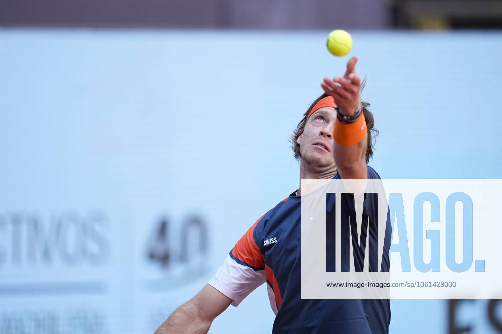 Andrey Rublev of Russia in action against Aleksander Bublik of Kazakhstan during the Mutua Madrid Open 2025, ATP, Tennis Herren Masters 1000 and WTA, Tennis Damen 1000 tennis tournament, celebrated at Caja Magica on April 27, 2025 in Madrid, Spain. Madrid Spain - ZUMAa181 20250427_zaa_a181_076