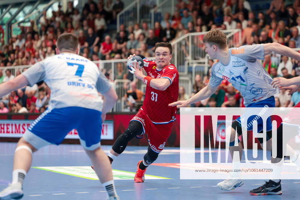 2 Handball Bundesliga, 29 Matchday, TuSEM Essen Dessau Rosslauer HV, f l Max Neuhaus TuSEM Essen , Luka Baumgart Dessau Rosslauer HV 06 , Essen Am Hallo NRW Germany xRHR PHOTO DEx