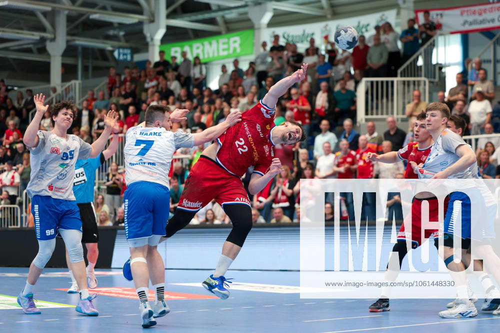 2 Handball Bundesliga, 29 Matchday, TuSEM Essen Dessau Rosslauer HV, f l Carl Phillip Haake Dessau Rosslauer HV 06 , Dennis Szczesny TuSEM Essen , Essen Am Hallo NRW Germany xRHR PHOTO DEx